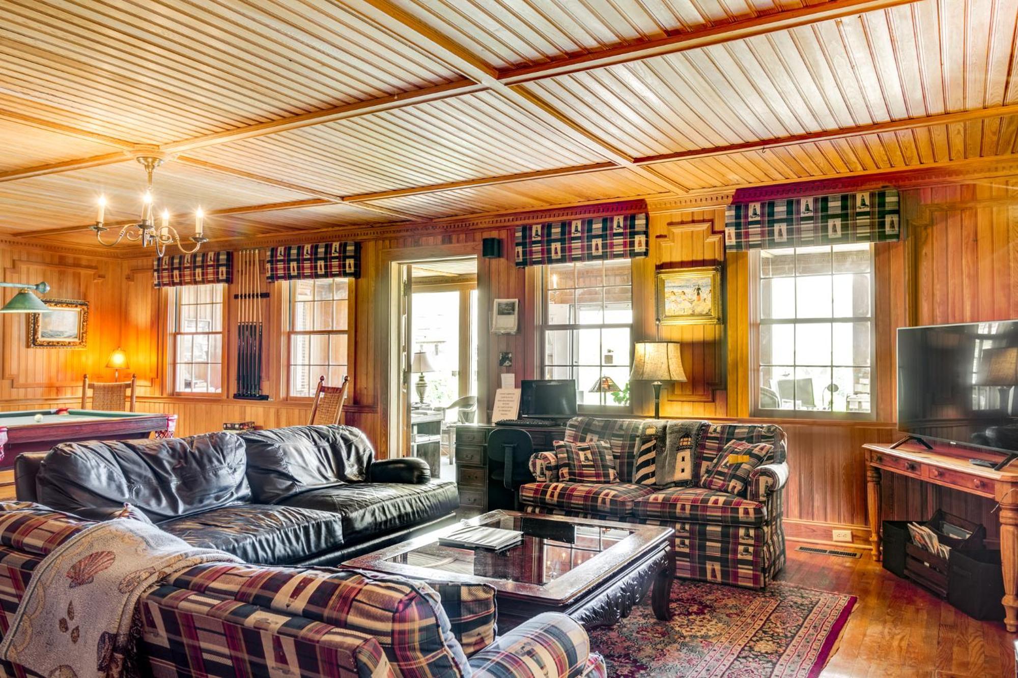 The Castle Bed And Breakfast Ocracoke Buitenkant foto