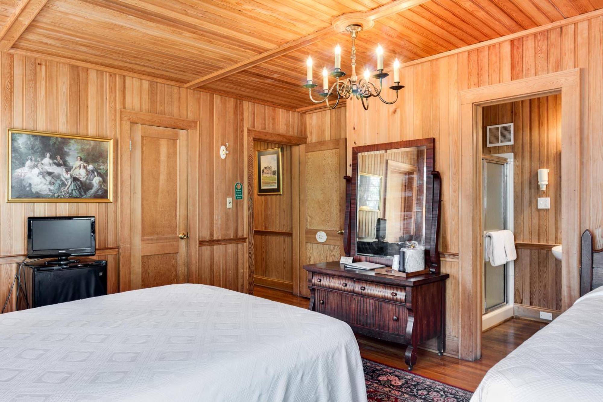 The Castle Bed And Breakfast Ocracoke Buitenkant foto