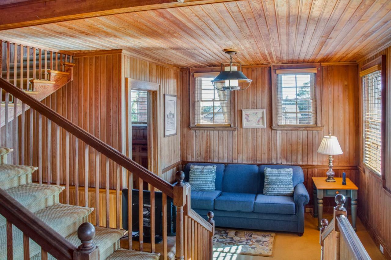 The Castle Bed And Breakfast Ocracoke Buitenkant foto